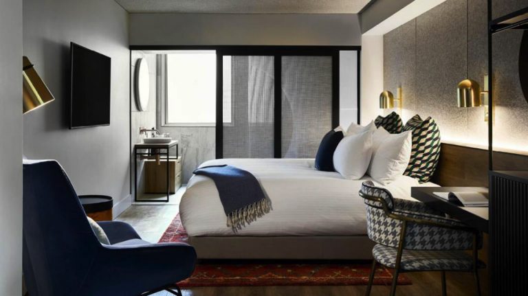 7490223_19060822400075639948 copy