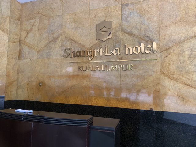 Detailed Review Photos Shangri La Hotel Kuala Lumpur Fish Tips