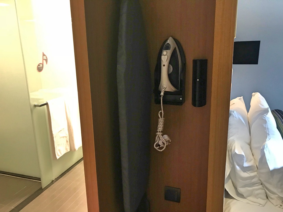 IMG_0926(23) copy_Fotor