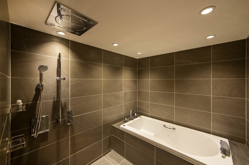 KHPTG_ExecutiveTwin_Bathroom_MG_0181
